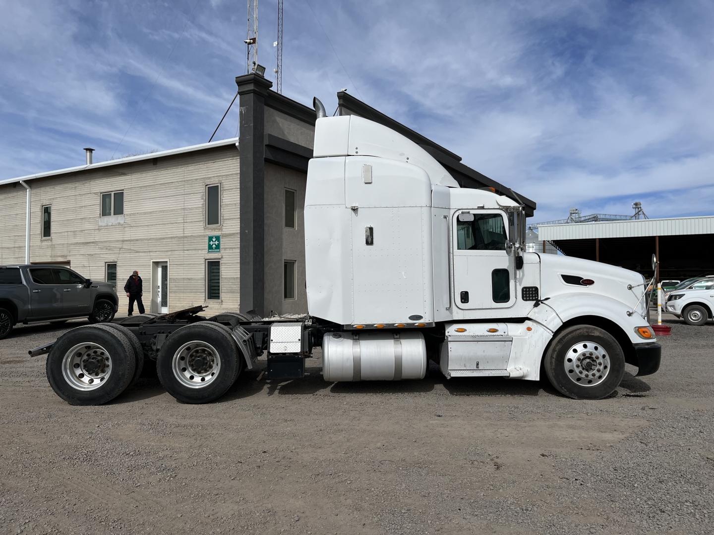 TRACTOCAMION PETERBILT 386